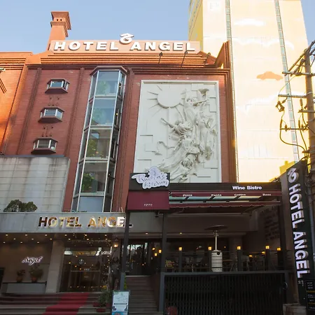 Angel Hotel
