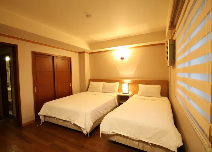 Angel Hotel 3*