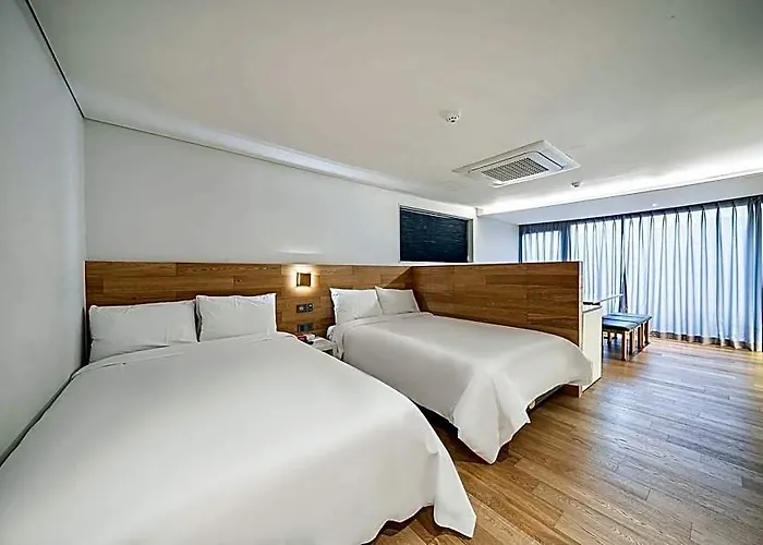 Angel Hotel