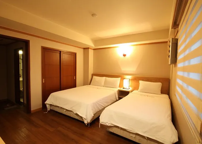 Angel Hotel 3*